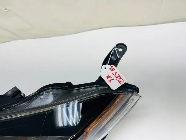2017 2018 2019 TOYOTA COROLLA LED  FRONT  LEFT OEM HEADLIGHT - Image 4