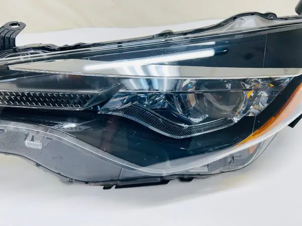 2017 2018 2019 TOYOTA COROLLA LED  FRONT  LEFT OEM HEADLIGHT - Image 6