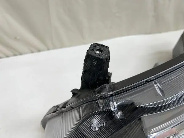 260605R00A  2021 2022 2023 NISSAN KICKS HALOGEN FRONT LEFT OEM HEADLIGHT - Image 10