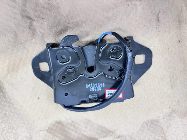 OEM GENUINE 84839546 2020 2021 2022 2023 2024 CHEVY CORVETTE C8 FRONT HOOD LATCH - Image 6