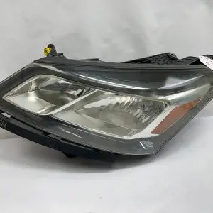 2013 2014 2015 2016 2017 CHEVY TRAVERSE HALOGEN FRONT LEFT OEM HEADLIGHT