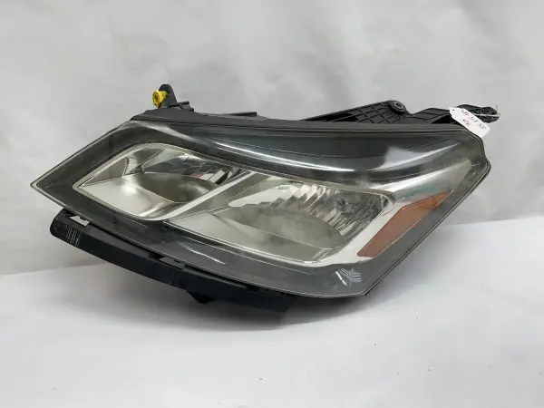 2013 2014 2015 2016 2017 CHEVY TRAVERSE HALOGEN FRONT LEFT OEM HEADLIGHT