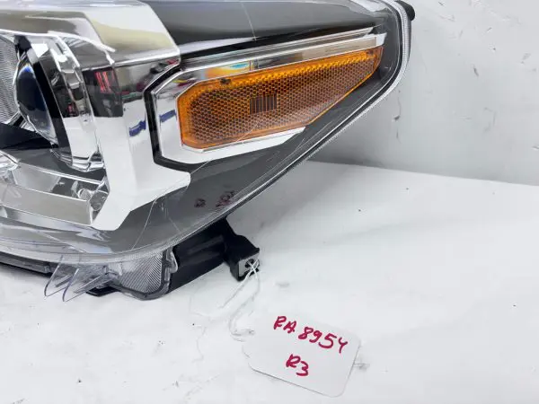 2016 2017 2018 2019 2020 2021 2022 TOYOTA TACOMA HALOGEN  LEFT OEM HEADLIGHT - Image 5