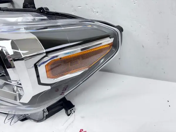 2016 2017 2018 2019 2020 2021 2022 TOYOTA TACOMA HALOGEN  LEFT OEM HEADLIGHT - Image 6
