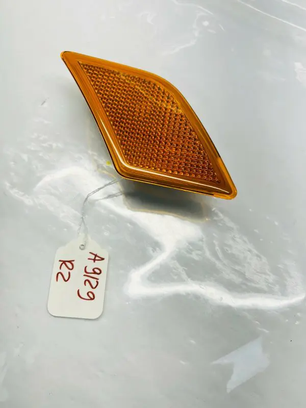 A2048200221 2008-2011 MERCEDES C CLASS C300 C350 FRONT RIGHT SIDE MARKER 09 10 - Image 6