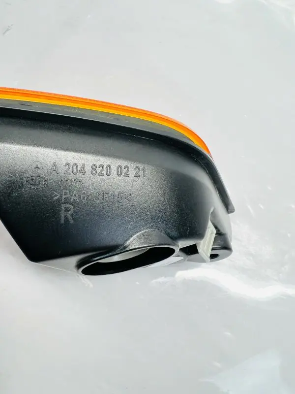 A2048200221 2008-2011 MERCEDES C CLASS C300 C350 FRONT RIGHT SIDE MARKER 09 10 - Image 8