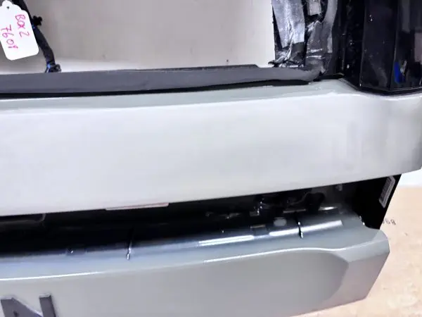 OEM 2022 2023 2024 RIVIAN R1S REAR TAIL GATE GENUINE LIFT GATE - Image 4