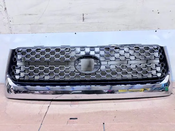 2018 2019 2020 2021 TOYOTA TUNDRA CHROME SR5 FRONT OEM GRILLE 53155-0C020