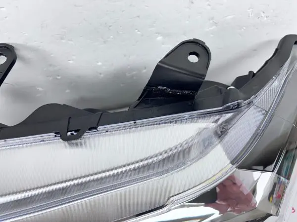 2016 2017 2018 2019 2020 2021 2022 TOYOTA TACOMA HALOGEN  LEFT OEM HEADLIGHT - Image 15
