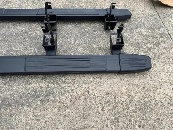 2020-2022 2023 2024 SILVERADO 2500 3500 BLACK LF RH OEM RUNNING BOARDS 84676713 - Image 9