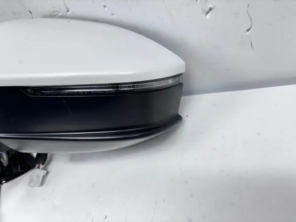2023 2024 2025 TOYOTA CROW BLIND SPOT TURN SIGNAL FRONT LEFT SIDE OEM MIRROR - Image 3
