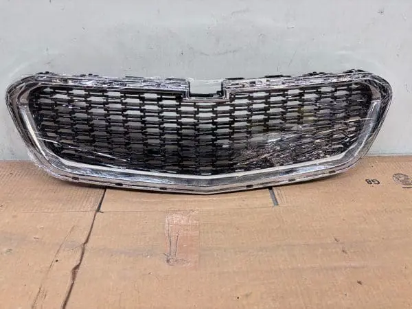 NEW 2014 2015 2016 CHEVY MALIBU CHROME FRONT OEM GRILLE 22995179 AFTERMARKET