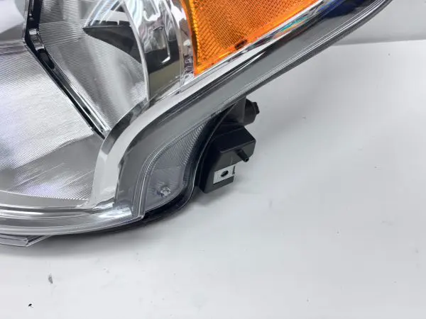 2015 2016 2017 2018 2019 NISSAN VERSA HALOGEN FRONT LEFT OEM HEADLIGHT - Image 11