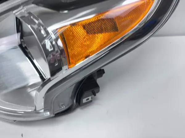 2015 2016 2017 2018 2019 NISSAN VERSA HALOGEN FRONT LEFT OEM HEADLIGHT - Image 12