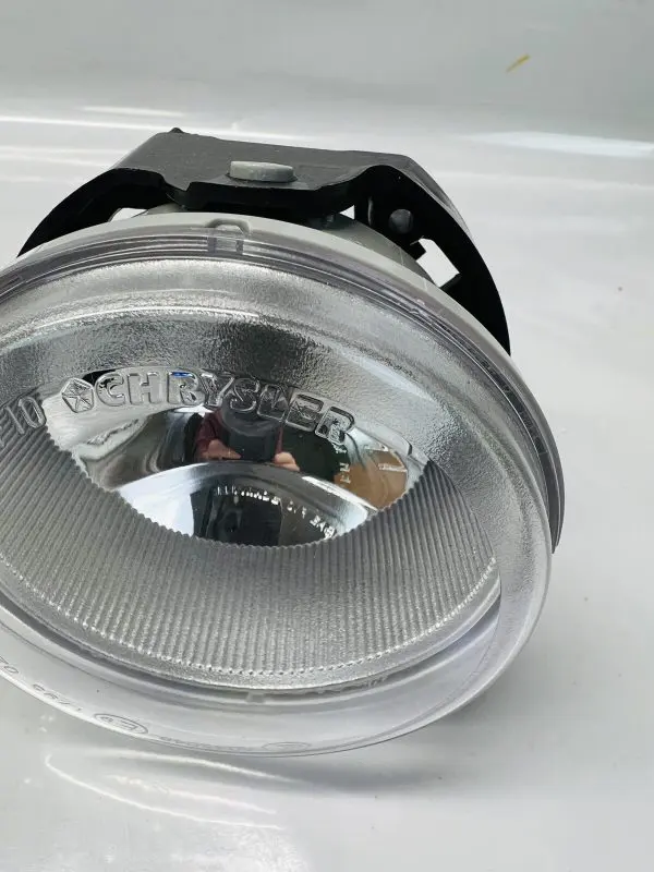 05182022AA 2011-2016 2017 2018 2019 2020 DODGE GRAND CARAVAN FRONT FOG LIGHT OEM - Image 4