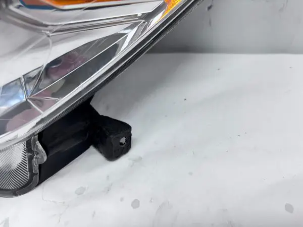 2016 2017 2018 2019 2020 2021 2022 TOYOTA TACOMA HALOGEN LEFT OEM HEADLIGHT - Image 5