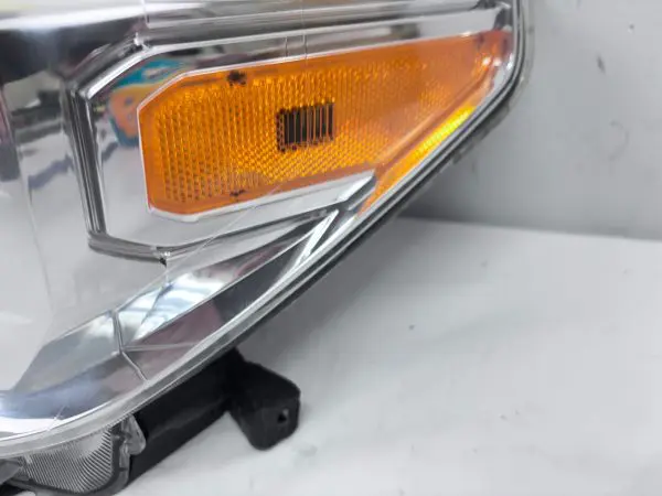 2016 2017 2018 2019 2020 2021 2022 TOYOTA TACOMA HALOGEN LEFT OEM HEADLIGHT - Image 7