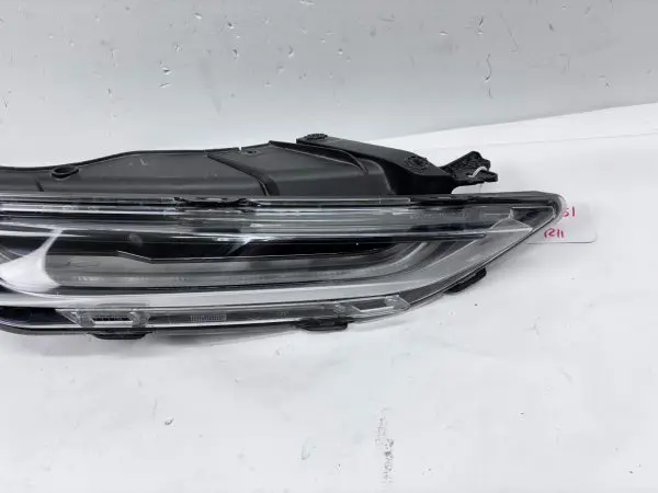 84856651  2019 2020 2021 2022 CHEVY BLAZER LED FRONT RIGHT OEM RUNNING LIGHT - Image 2