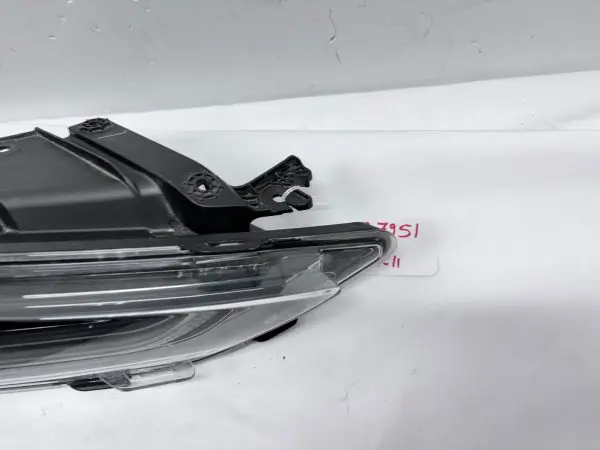84856651  2019 2020 2021 2022 CHEVY BLAZER LED FRONT RIGHT OEM RUNNING LIGHT - Image 3