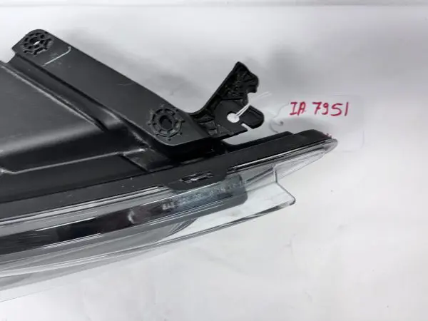 84856651  2019 2020 2021 2022 CHEVY BLAZER LED FRONT RIGHT OEM RUNNING LIGHT - Image 5