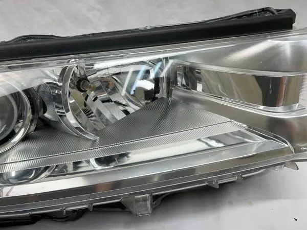all tabs 2017 2018 2019 toyota highlander halogen front right oem headlight - Image 3