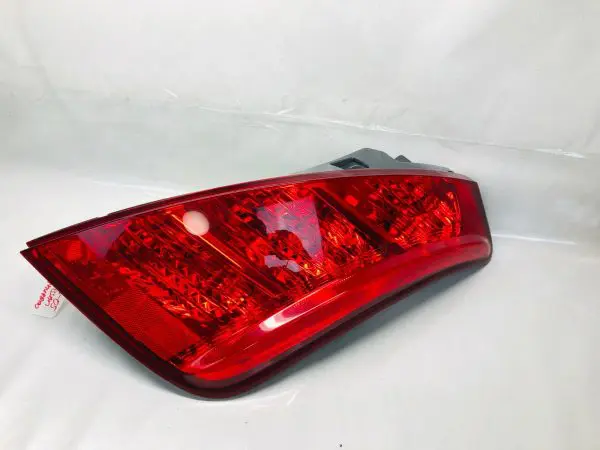 NICE 2003 2004 2005 NISSAN MURANO HALOGEN REAR RIGHT PASSENGER SIDE TAIL LIGHT