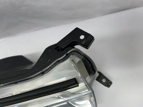 all tabs 2017 2018 2019 toyota highlander halogen front right oem headlight - Image 11