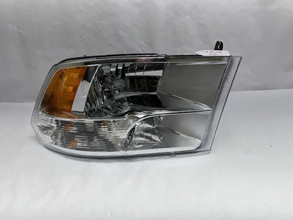 2009 2010 2011 2012 2013 2014-2018 dodge ram halogen front right capa headlight - Image 2