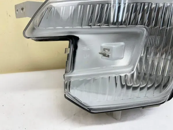 NICE ALL TABS 2016 2017 2018 2019 FORD EXPLORER LED FRONT LEFT OEM FOG LIGHT - Image 8