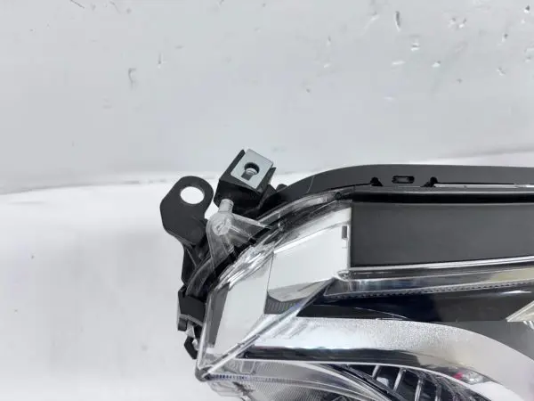 2016 2017 2018 TOYOTA RAV4 FULL LED FRONT LEFT OEM HEADLIGHT - Image 3