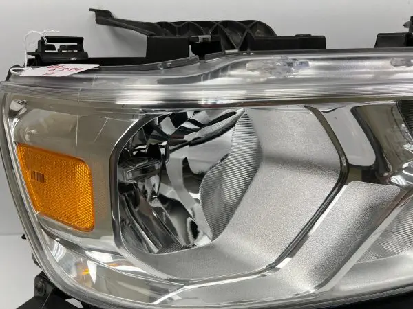 68316080ah  2019 2020 2021 2022 2023 dodge ram 1500 halogen right oem headlight - Image 7