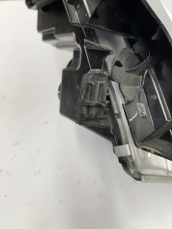 68316080ah  2019 2020 2021 2022 2023 dodge ram 1500 halogen right oem headlight - Image 18