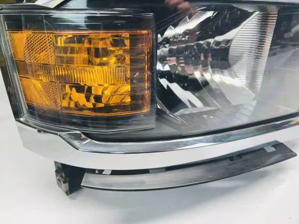 🌟 23223256 2014 2015 CHEVY SILVERADO 1500 FRONT RIGHT OEM HEADLIGHT HALOGEN - Image 9