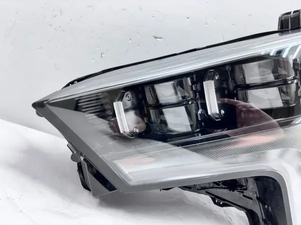 nice 2022 2023 2024 toyota tundra platinum full led front left oem headlight - Image 3