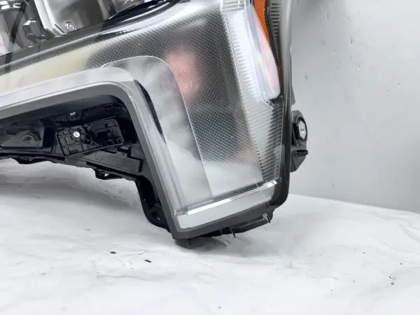 nice 2022 2023 2024 toyota tundra platinum full led front left oem headlight - Image 6