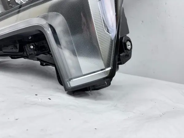 nice 2022 2023 2024 toyota tundra platinum full led front left oem headlight - Image 9