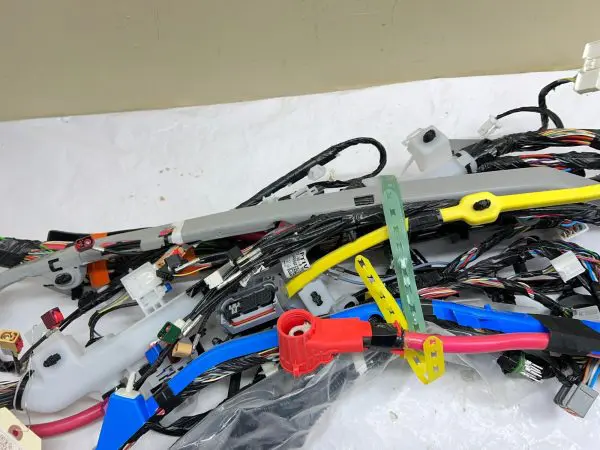2020 2021 2022 2023 TESLA MODEL Y MAIN RIGHT OEM BODY WIRE HARNESS 1489042-00-F - Image 14