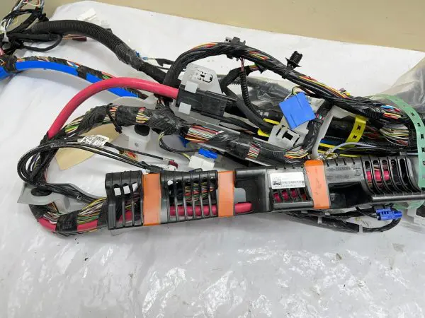2020 2021 2022 2023 TESLA MODEL Y MAIN RIGHT OEM BODY WIRE HARNESS 1489042-00-F - Image 16