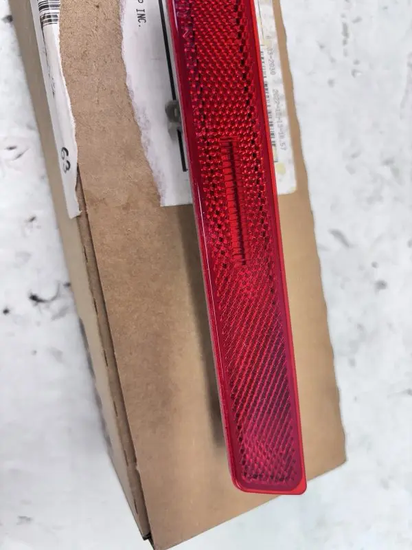 68195796ab OEM GENUINE 2015-2023 DODGE CHALLENGER REAR RIGHT SIDE MARKER - Image 2