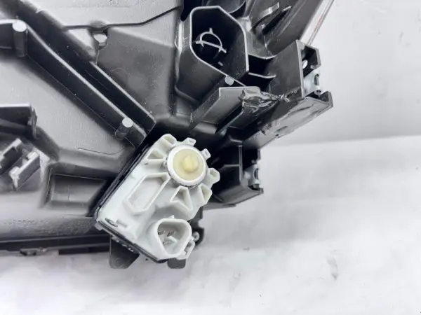 nice 2019 2020 subaru forester led afs front right oem headlight - Image 20