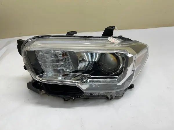 2016 2017 2018 2019 2020 2021 2022 TOYOTA TACOMA HALOGEN LED LEFT OEM HEADLIGHT