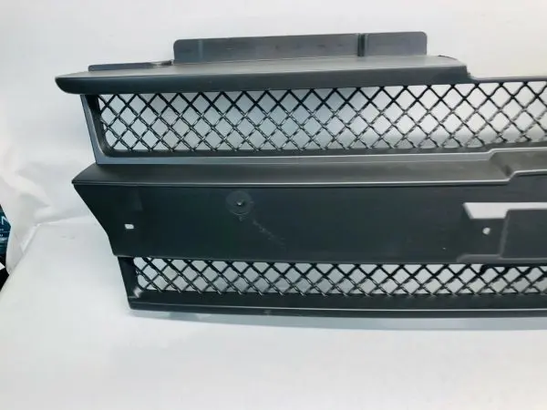 2002 2003 2004 2005 2006 2007 CHEVY TRAILBLAZER FRONT CENTER OEM GRILLE - Image 5