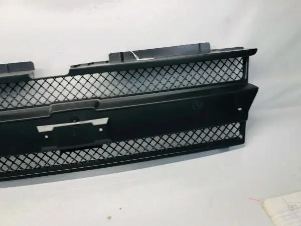 2002 2003 2004 2005 2006 2007 CHEVY TRAILBLAZER FRONT CENTER OEM GRILLE - Image 6