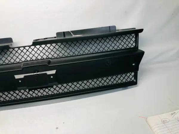 2002 2003 2004 2005 2006 2007 CHEVY TRAILBLAZER FRONT CENTER OEM GRILLE - Image 7