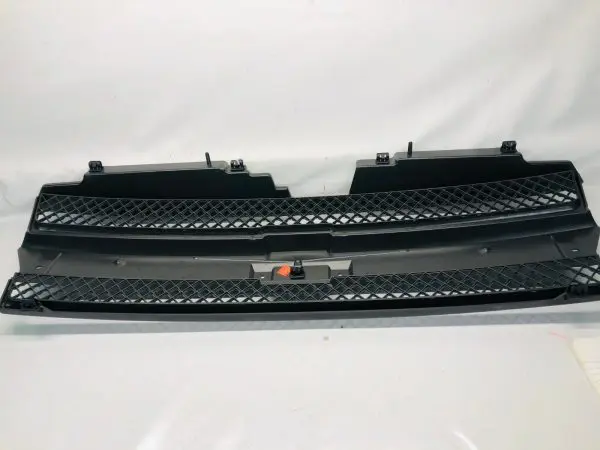 2002 2003 2004 2005 2006 2007 CHEVY TRAILBLAZER FRONT CENTER OEM GRILLE - Image 8