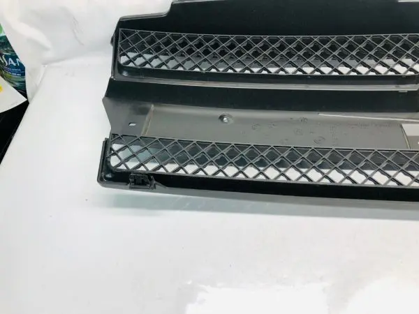 2002 2003 2004 2005 2006 2007 CHEVY TRAILBLAZER FRONT CENTER OEM GRILLE - Image 9