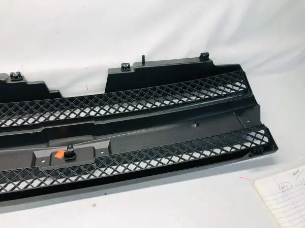 2002 2003 2004 2005 2006 2007 CHEVY TRAILBLAZER FRONT CENTER OEM GRILLE - Image 11