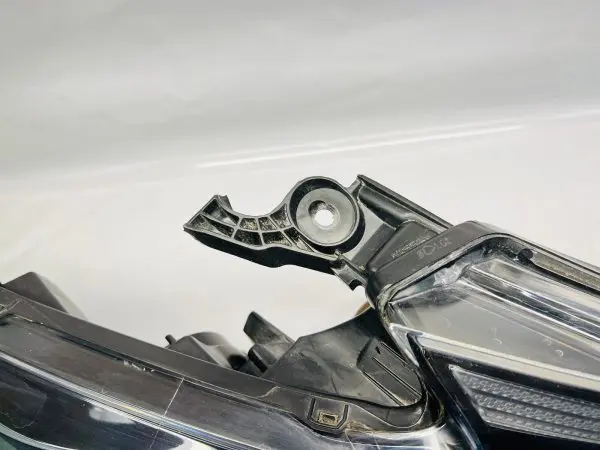 2016 2017 2018 NISSAN ALTIMA HALOGEN  FRONT RIGHT OEM HEADLIGHT - Image 9