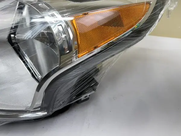 ⭐️  MINT 2015 2016 2017 2018 2019 NISSAN VERSA HALOGEN FRONT LEFT HEADLIGHT - Image 3