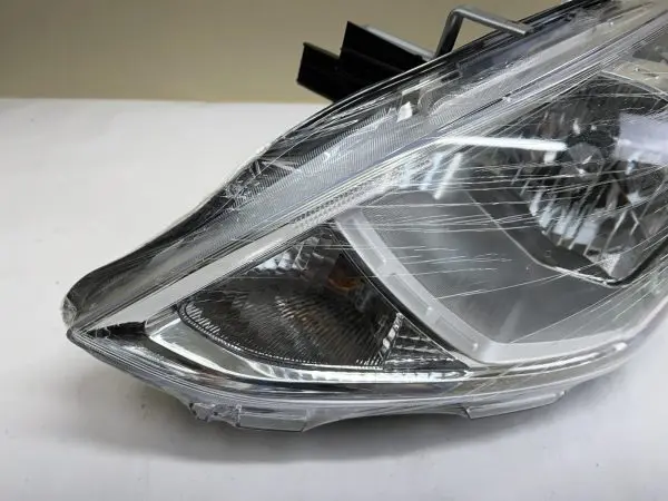 ⭐️  MINT 2015 2016 2017 2018 2019 NISSAN VERSA HALOGEN FRONT LEFT HEADLIGHT - Image 11